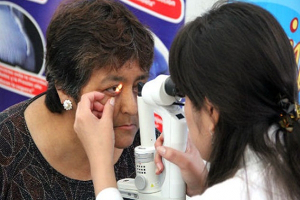 ANTE UN CASO DE CONJUNTIVITIS, INMEDIATAMENTE DEBEN ACUDIR A UN ESTABLECIMIENTO DE SALUD